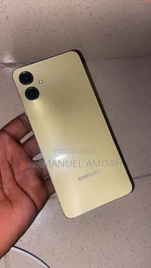 Samsung Galaxy A06 128 GB Gold