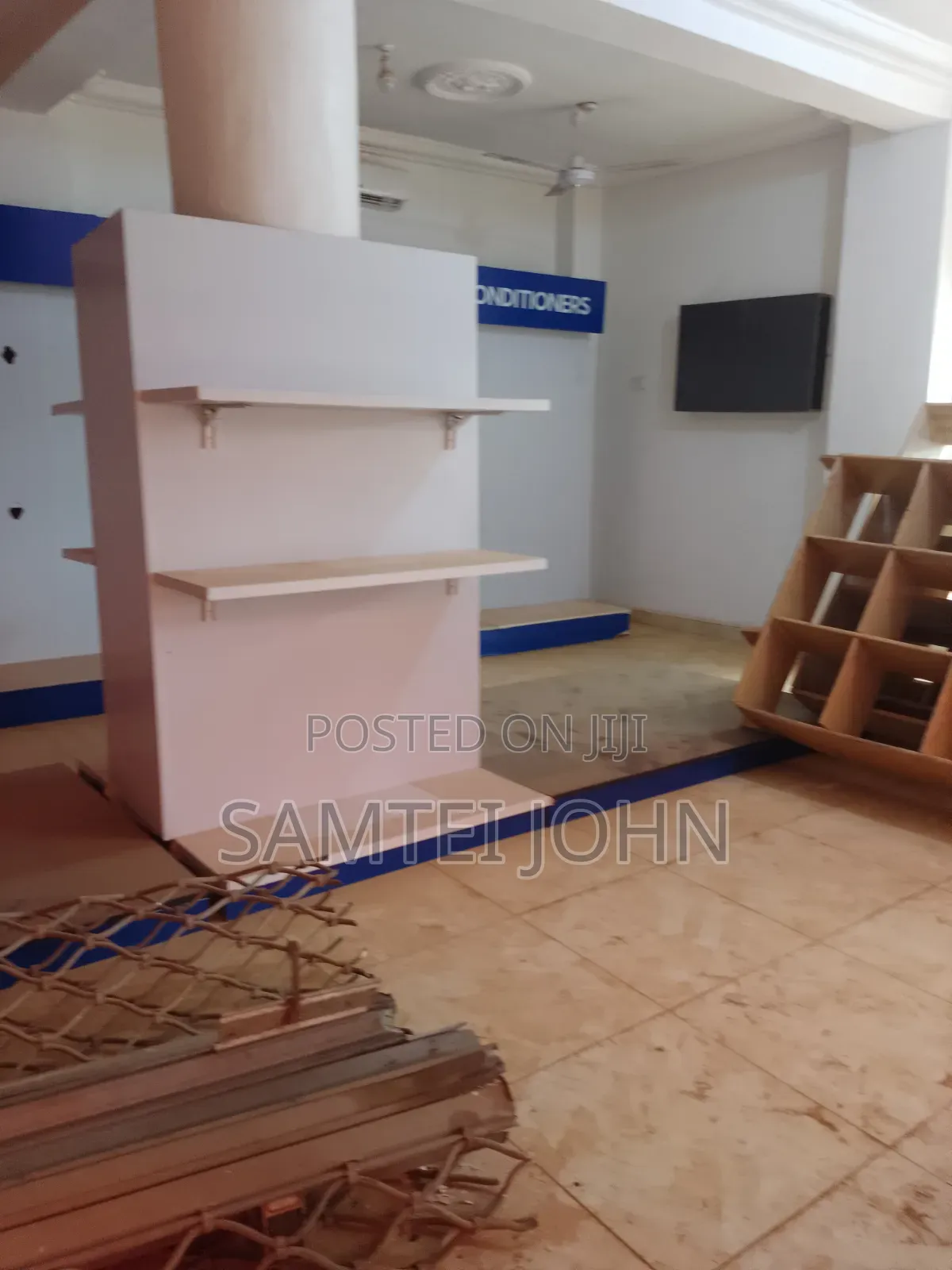 Shop at Pantang for Rent