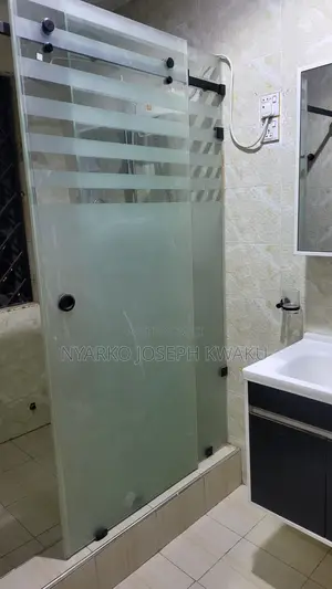 2bdrm Apartment in Lake Side Estate for rent