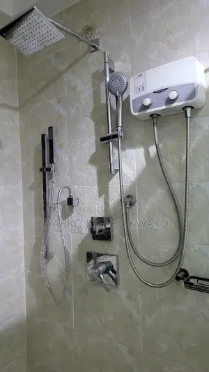 2bdrm Apartment in Lake Side Estate for rent