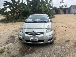 Toyota Vitz 1.3 AWD 3dr 2010 Silver