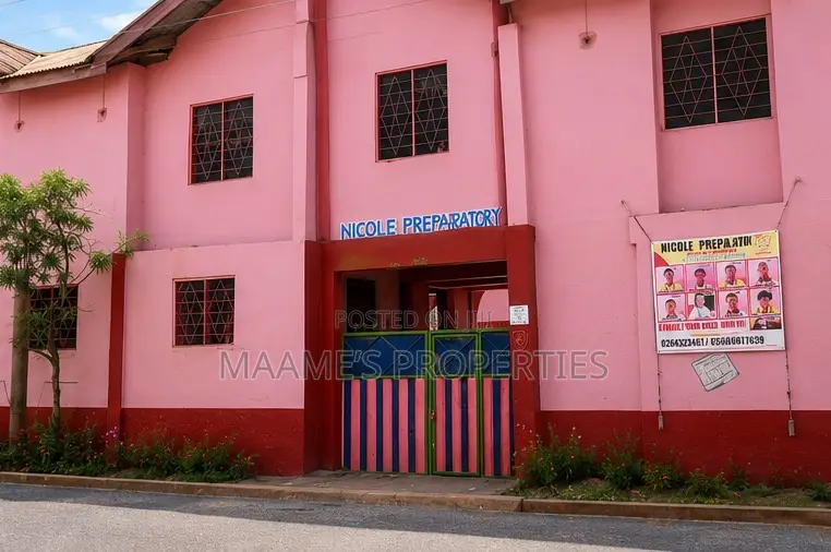 A School for Sale at Kumasi Awhiwaa, 8 Bedrooms in Total