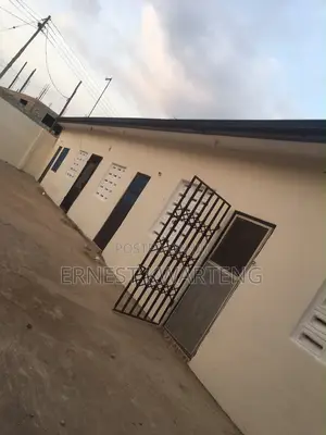 1bdrm Apartment in Adwoa Yeboah’S, Sowutwuom for rent