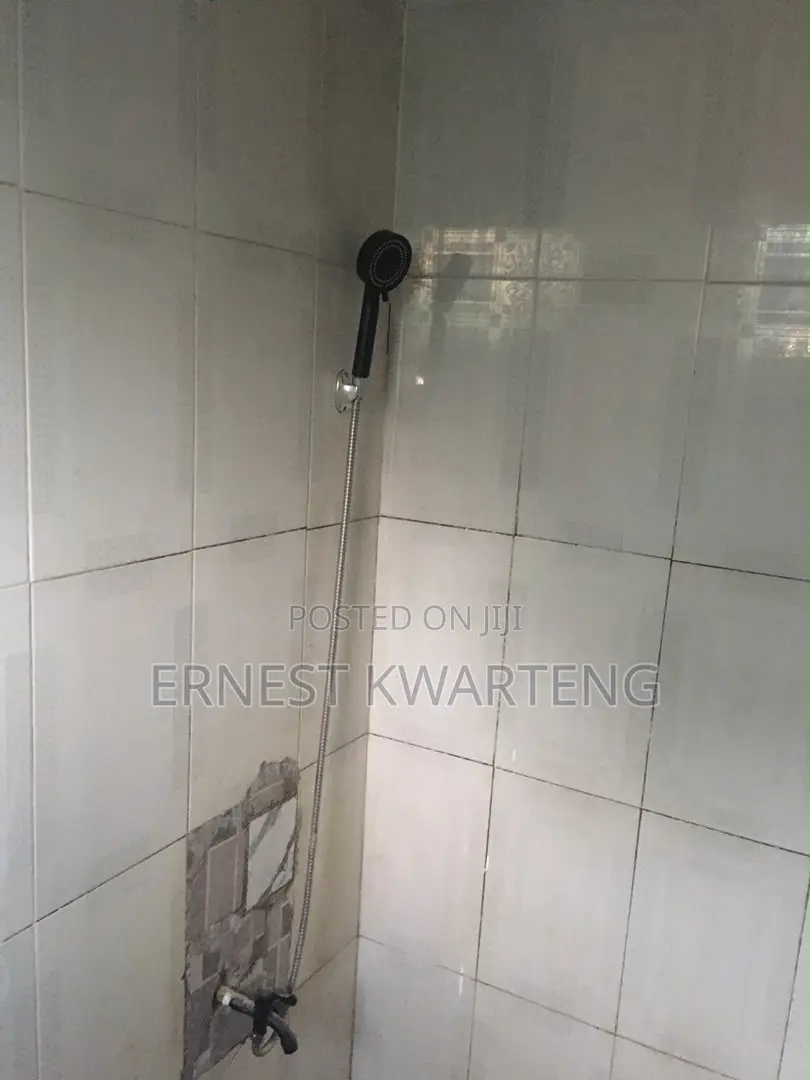 1bdrm Apartment in Adwoa Yeboah’S, Sowutwuom for rent
