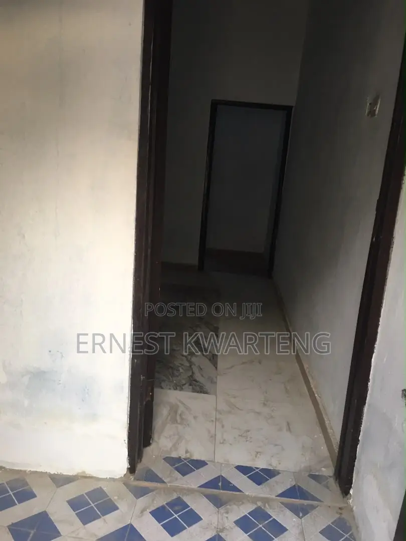 1bdrm Apartment in Adwoa Yeboah’S, Sowutwuom for rent