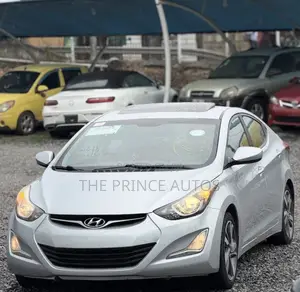 Hyundai Elantra Limited 4dr Sedan (1.8L 4cyl 6A) 2015 Silver