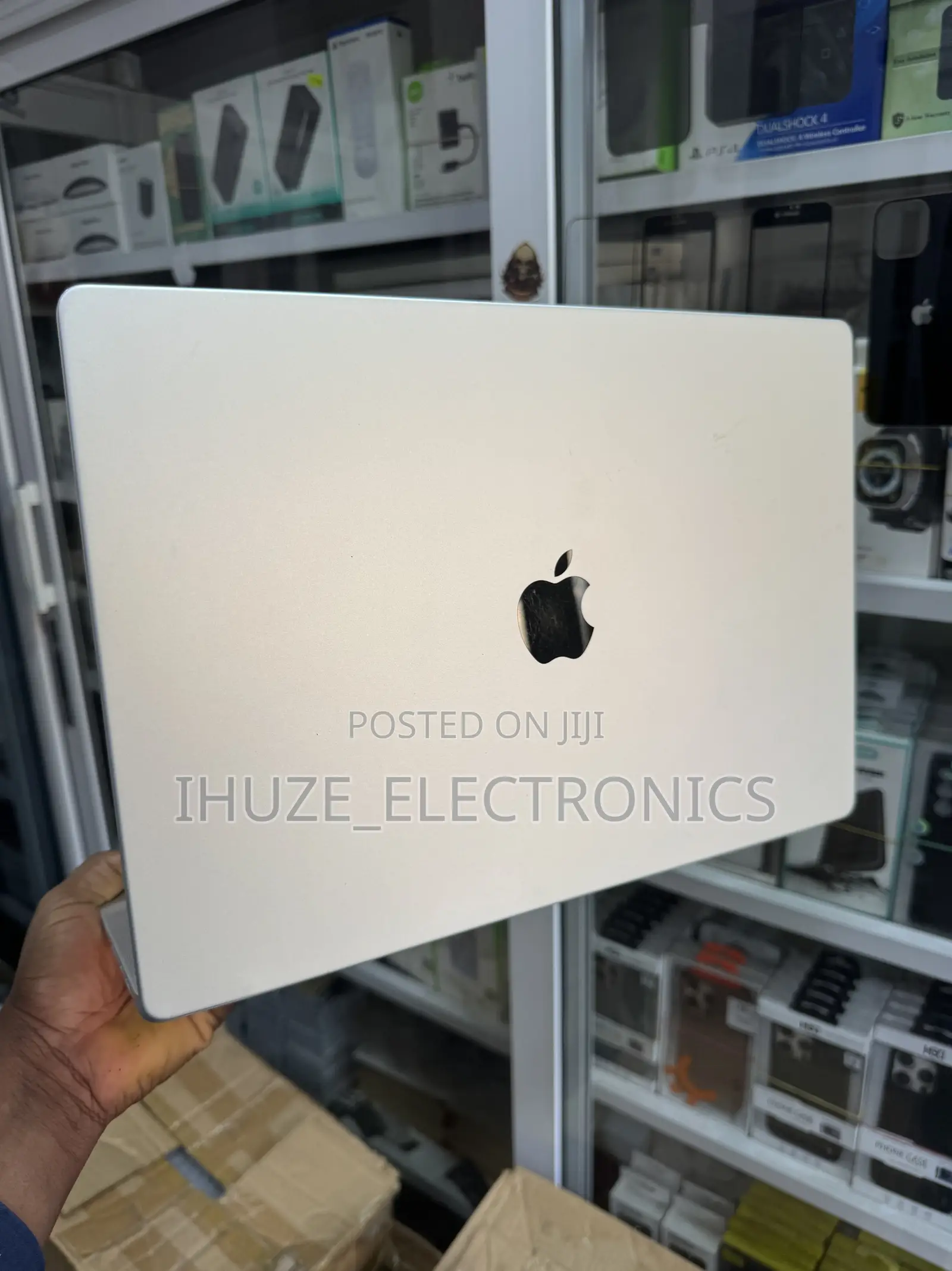 Laptop Apple MacBook Pro 2023 M2 Pro 16GB Apple M2 SSD 1T