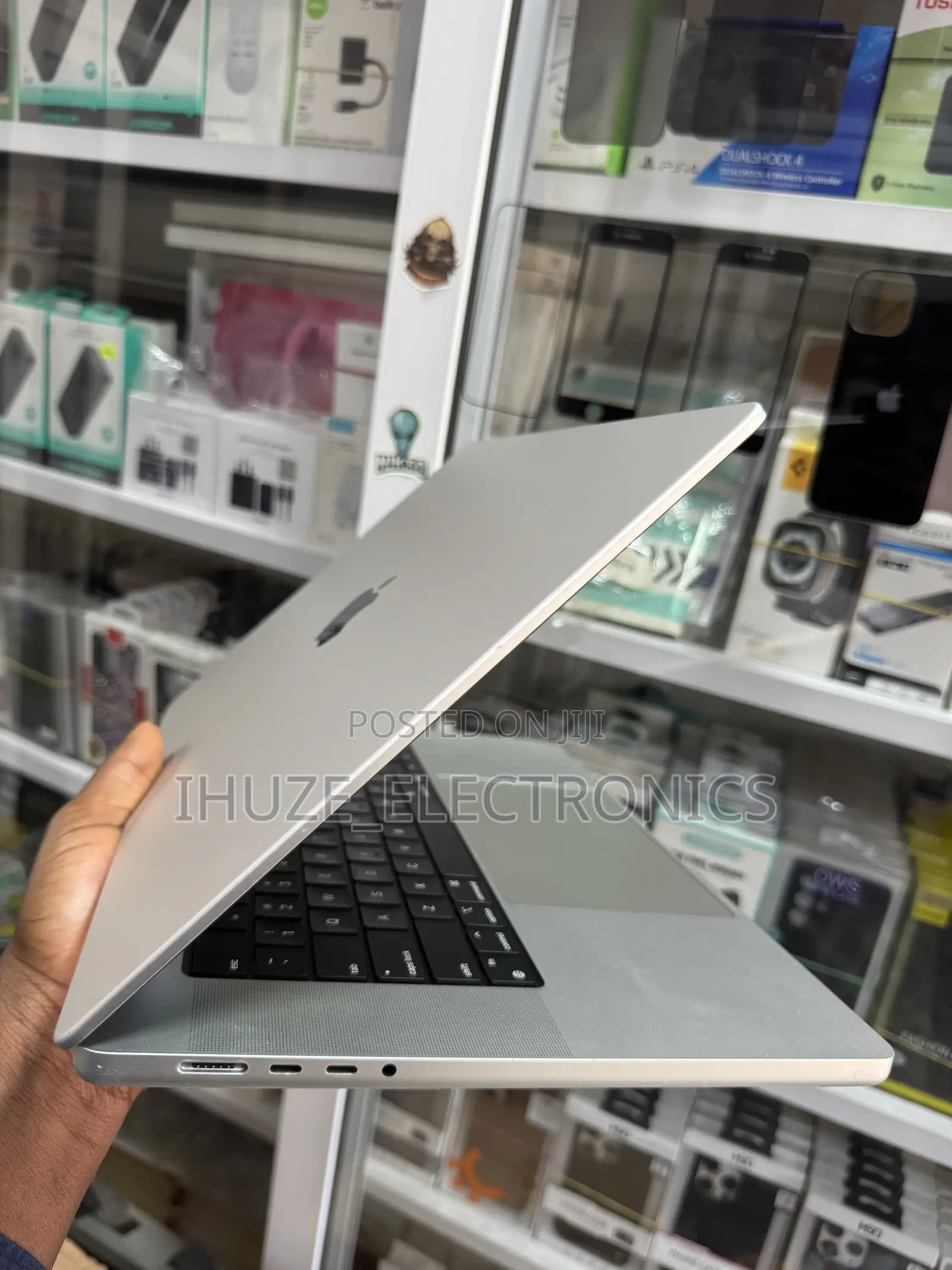 Laptop Apple MacBook Pro 2023 M2 Pro 16GB Apple M2 SSD 1T
