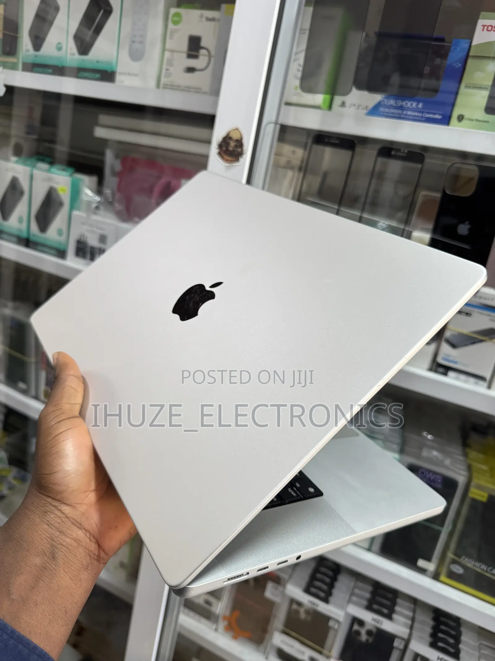 Laptop Apple MacBook Pro 2023 M2 Pro 16GB Apple M2 SSD 1T