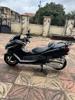 Yamaha Majesty 2012 Black