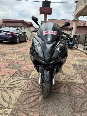 Yamaha Majesty 2012 Black