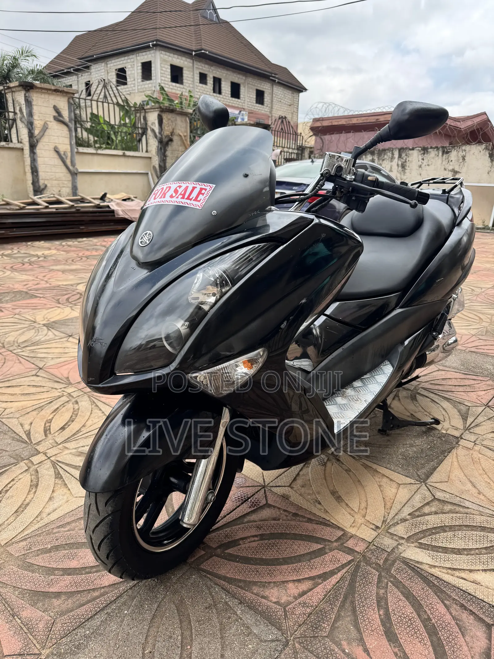 Yamaha Majesty 2012 Black