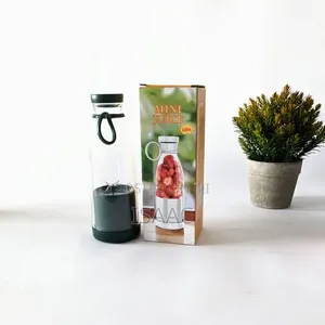 Hand-Operated Mini Fruit Juicers