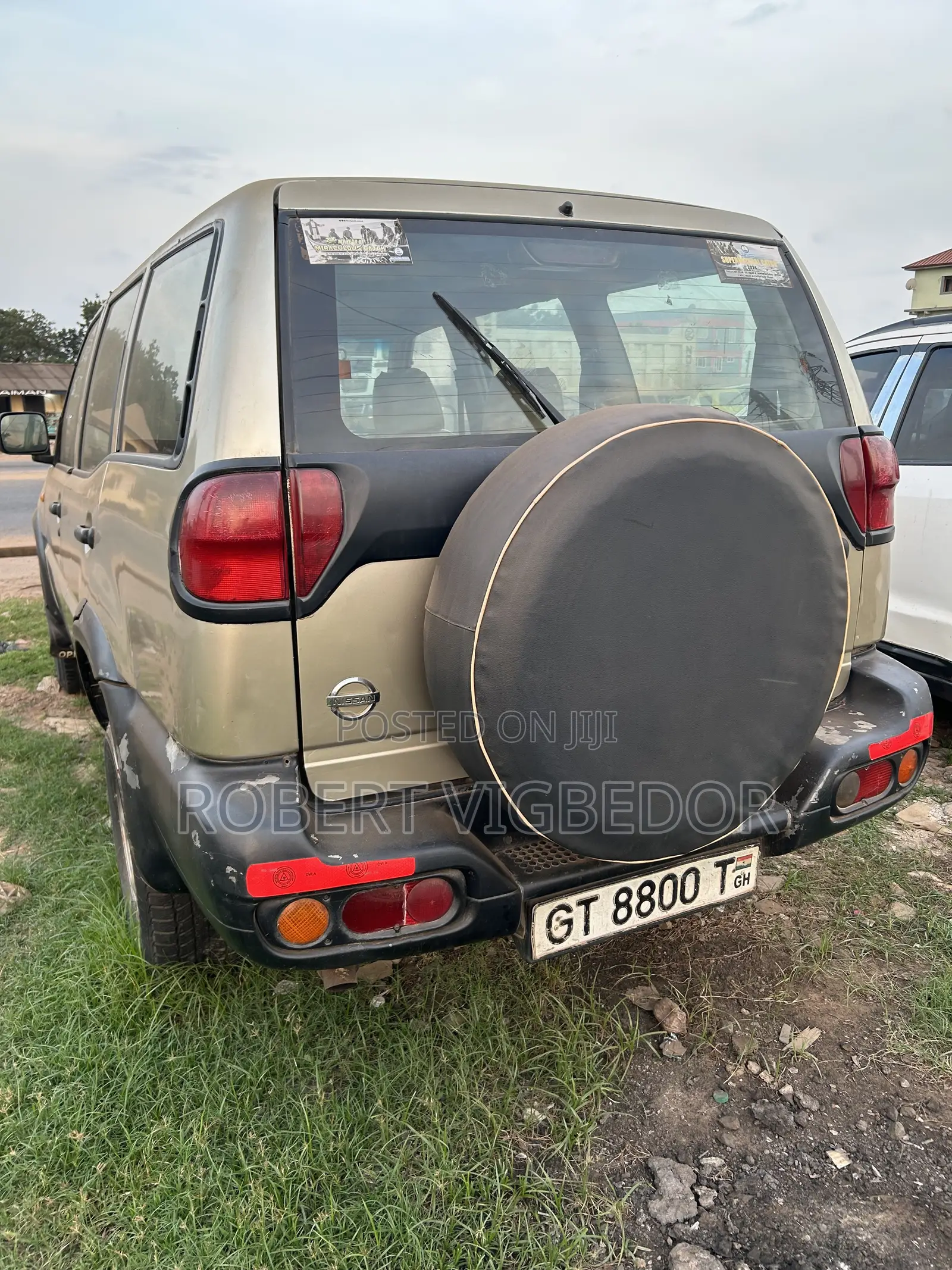 Nissan Terrano 2004 Gold