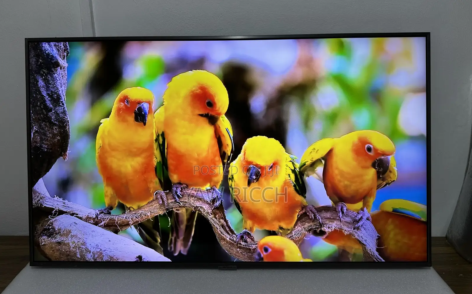 Uk Use Samsung 43inches Smart UHD Digital Satellite 2023 Model TV.