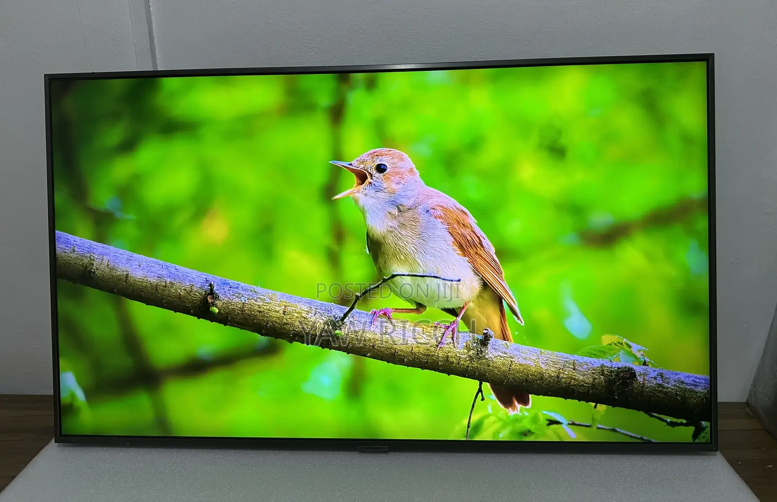 Uk Use Samsung 43inches Smart UHD Digital Satellite 2023 Model TV.