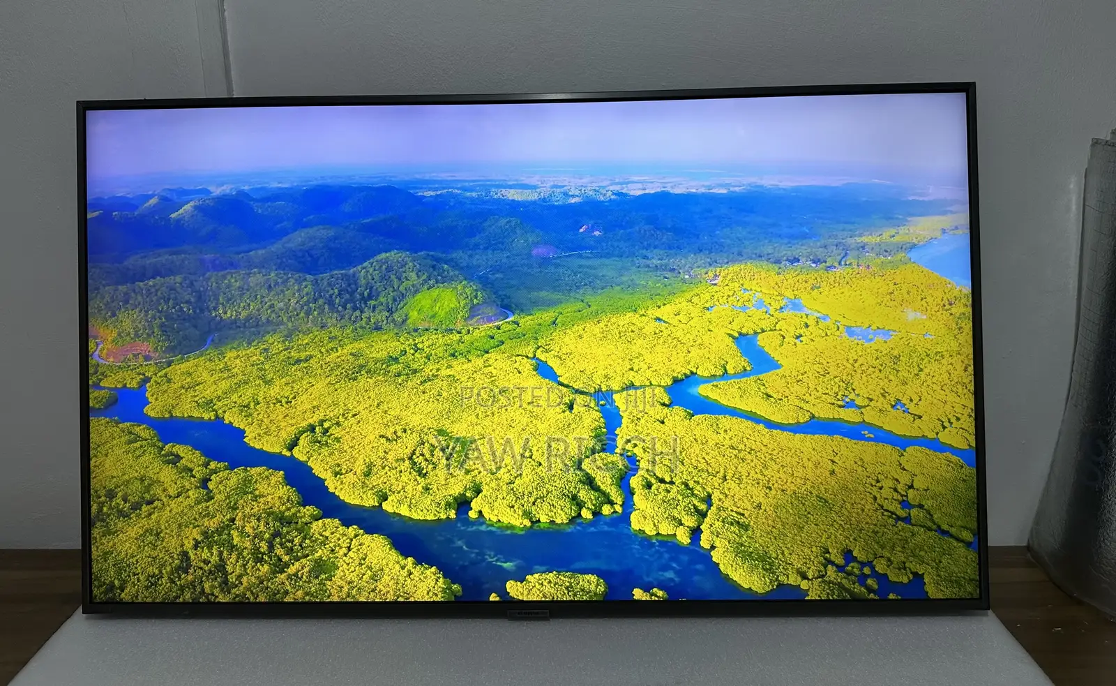 Uk Use Samsung 43inches Smart UHD Digital Satellite 2023 Model TV.