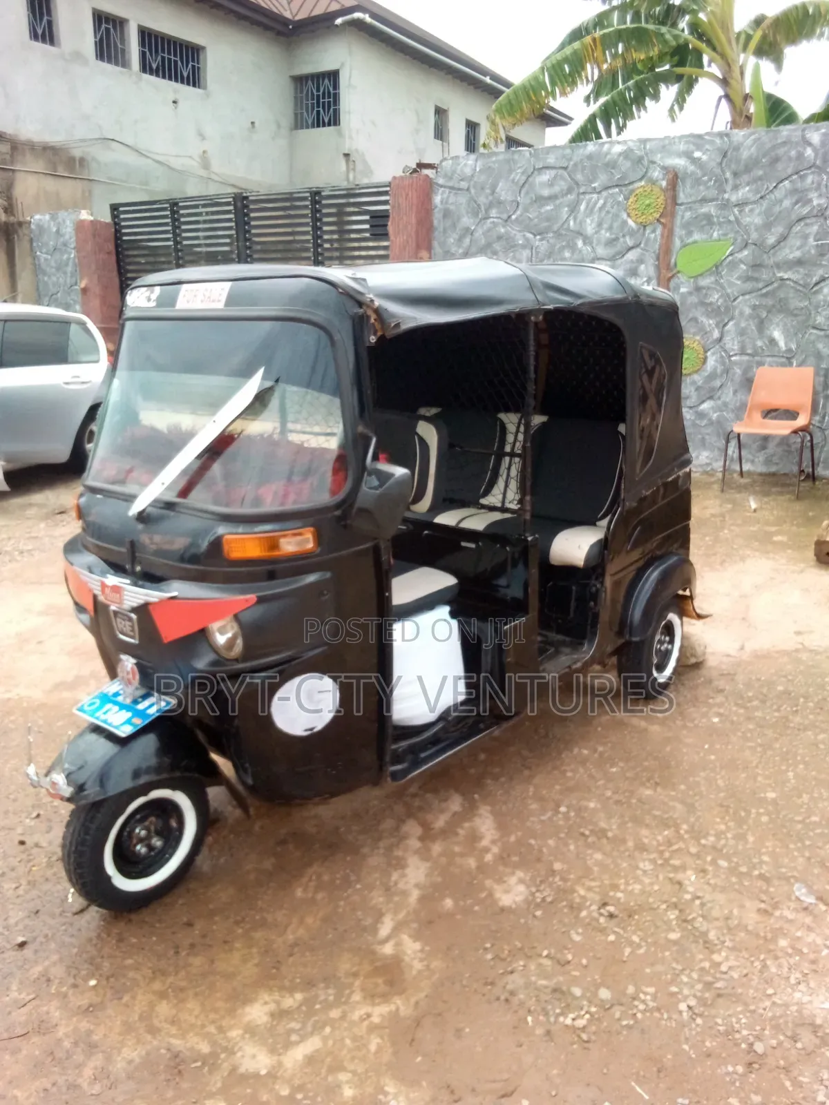 Bajaj RE 2025 Yellow
