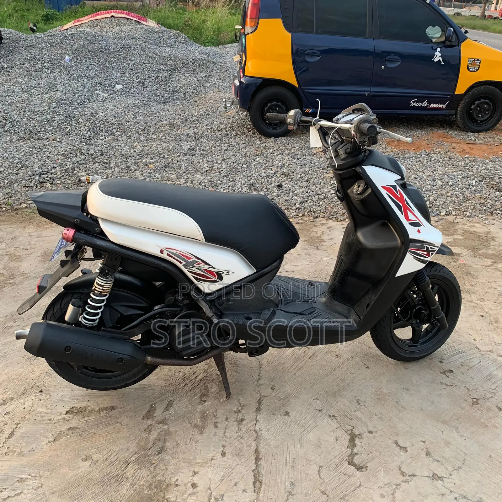 Yamaha 2023 White