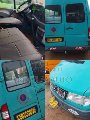 Mercedes-Benz Sprinter 2010 Blue