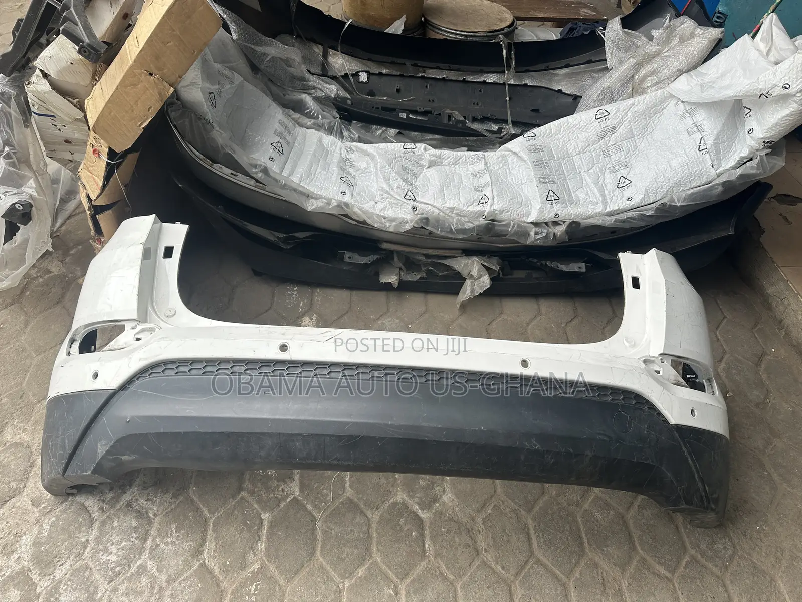 Hyundai Tucson Back OEM Bumper 2016 2017 2018 Rear Bumper