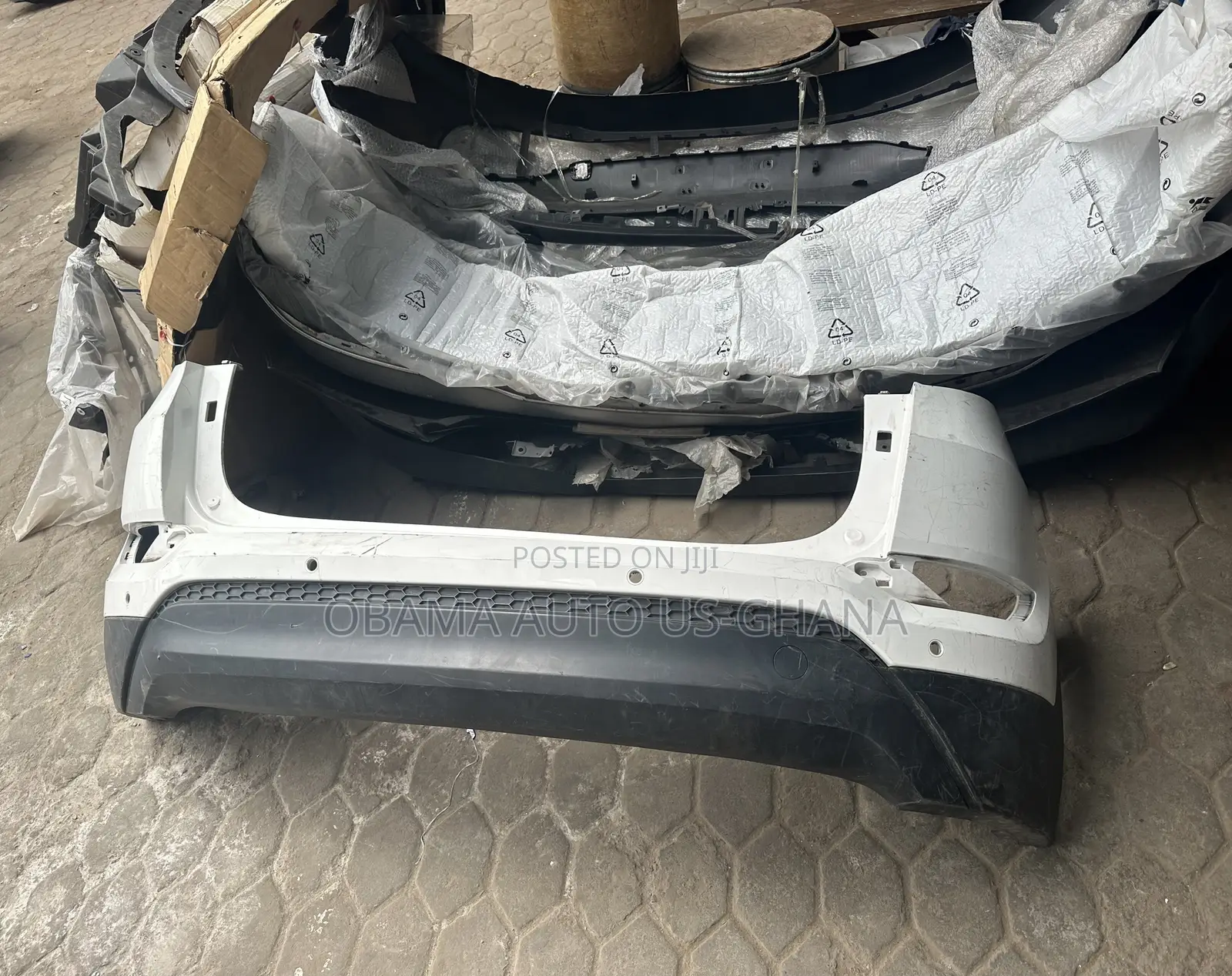 Hyundai Tucson Back OEM Bumper 2016 2017 2018 Rear Bumper