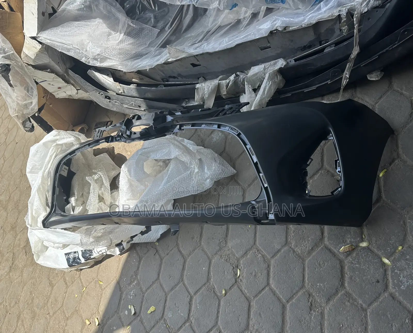 Toyota Yaris Front Bumper Hatchback 2014 2015 2016 2017 Liftback