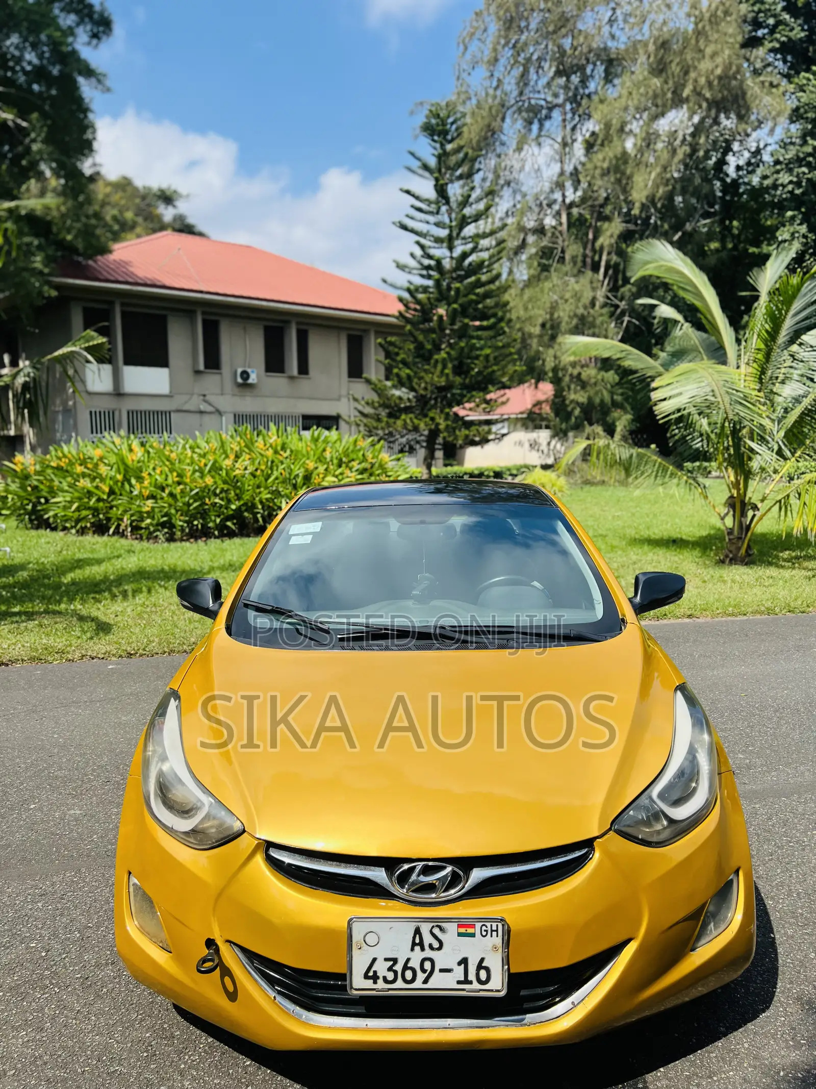 Hyundai Elantra GLS Sedan FWD (1.8L 4cyl 6A) 2013 Gold