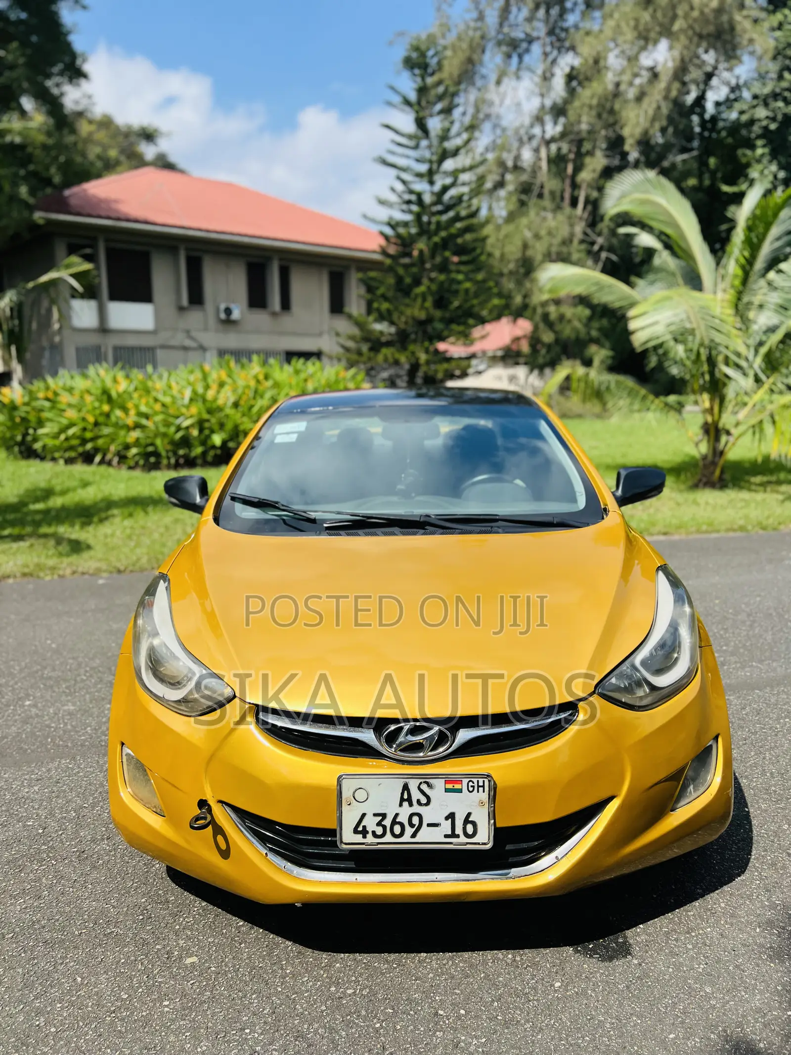 Hyundai Elantra GLS Sedan FWD (1.8L 4cyl 6A) 2013 Gold