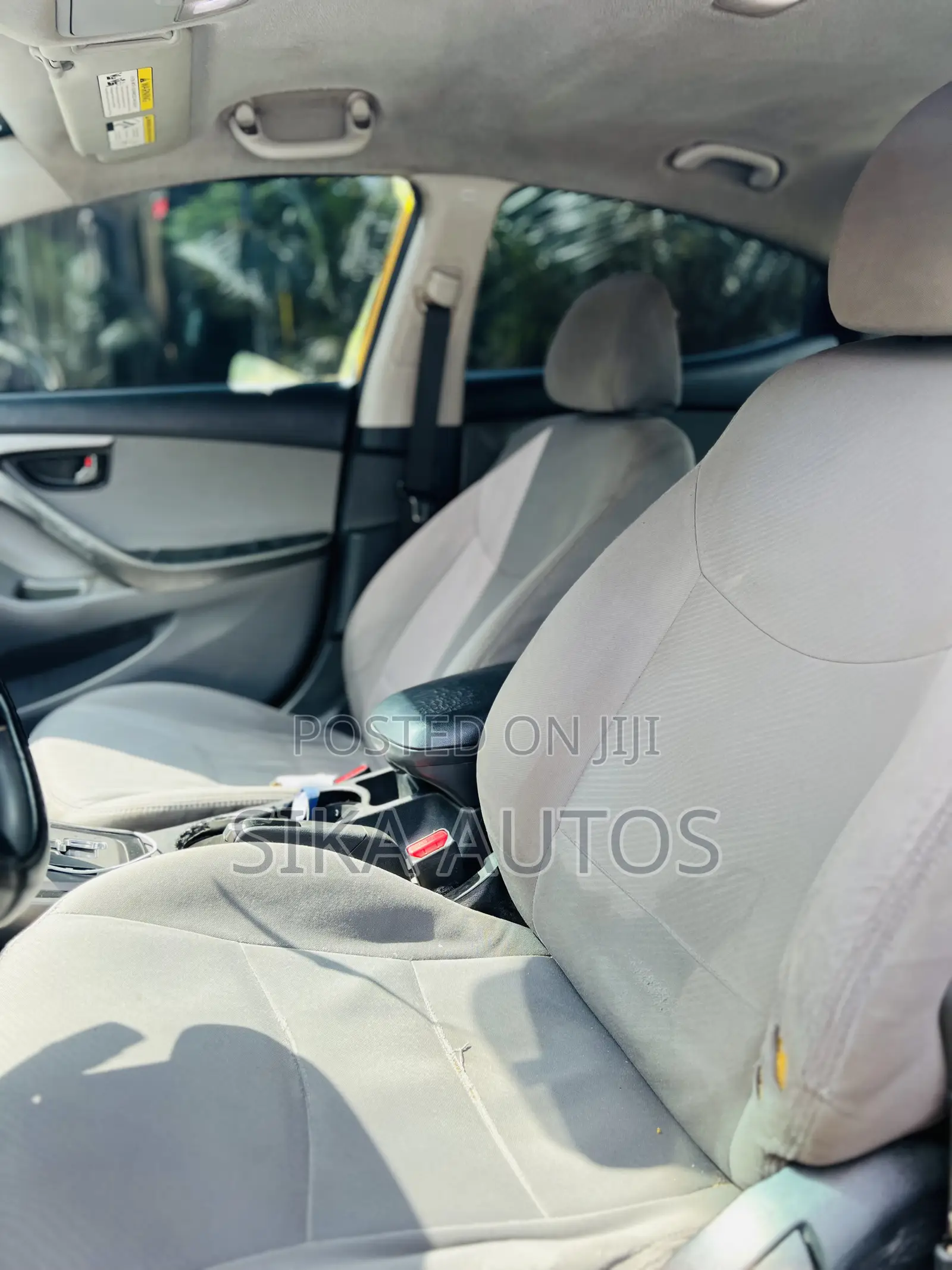 Hyundai Elantra GLS Sedan FWD (1.8L 4cyl 6A) 2013 Gold