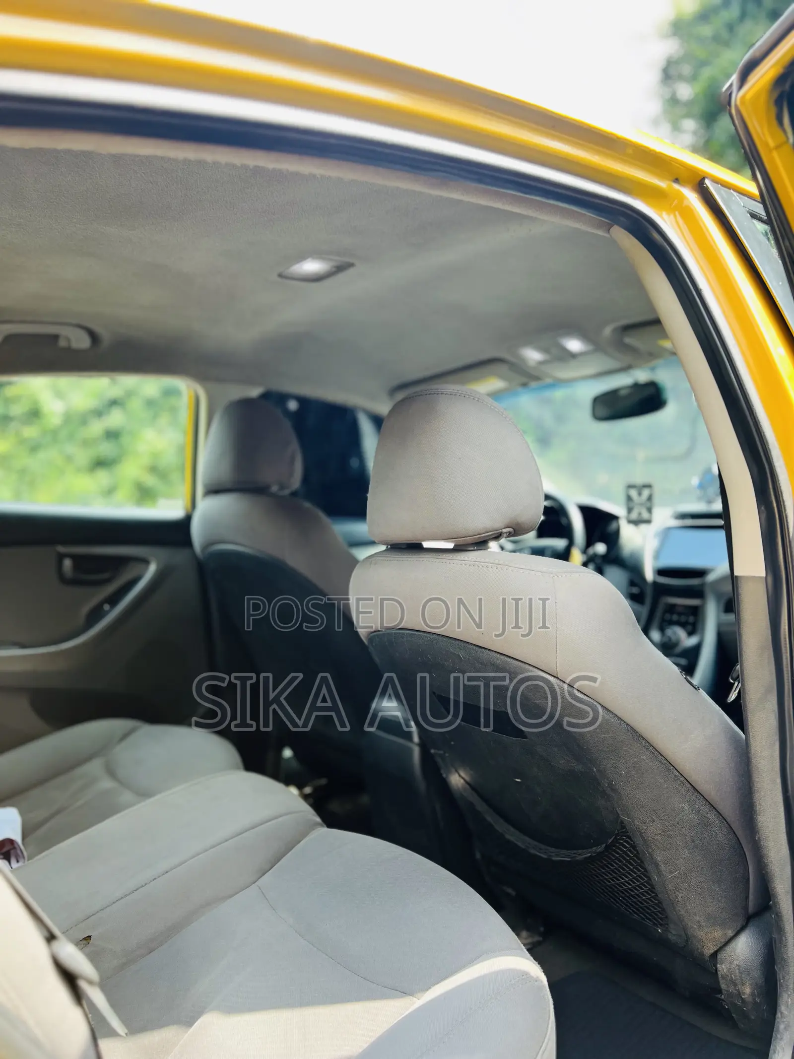 Hyundai Elantra GLS Sedan FWD (1.8L 4cyl 6A) 2013 Gold