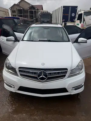 Mercedes-Benz C250 2014 White