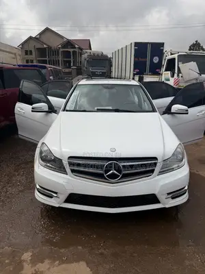 Mercedes-Benz C250 2014 White