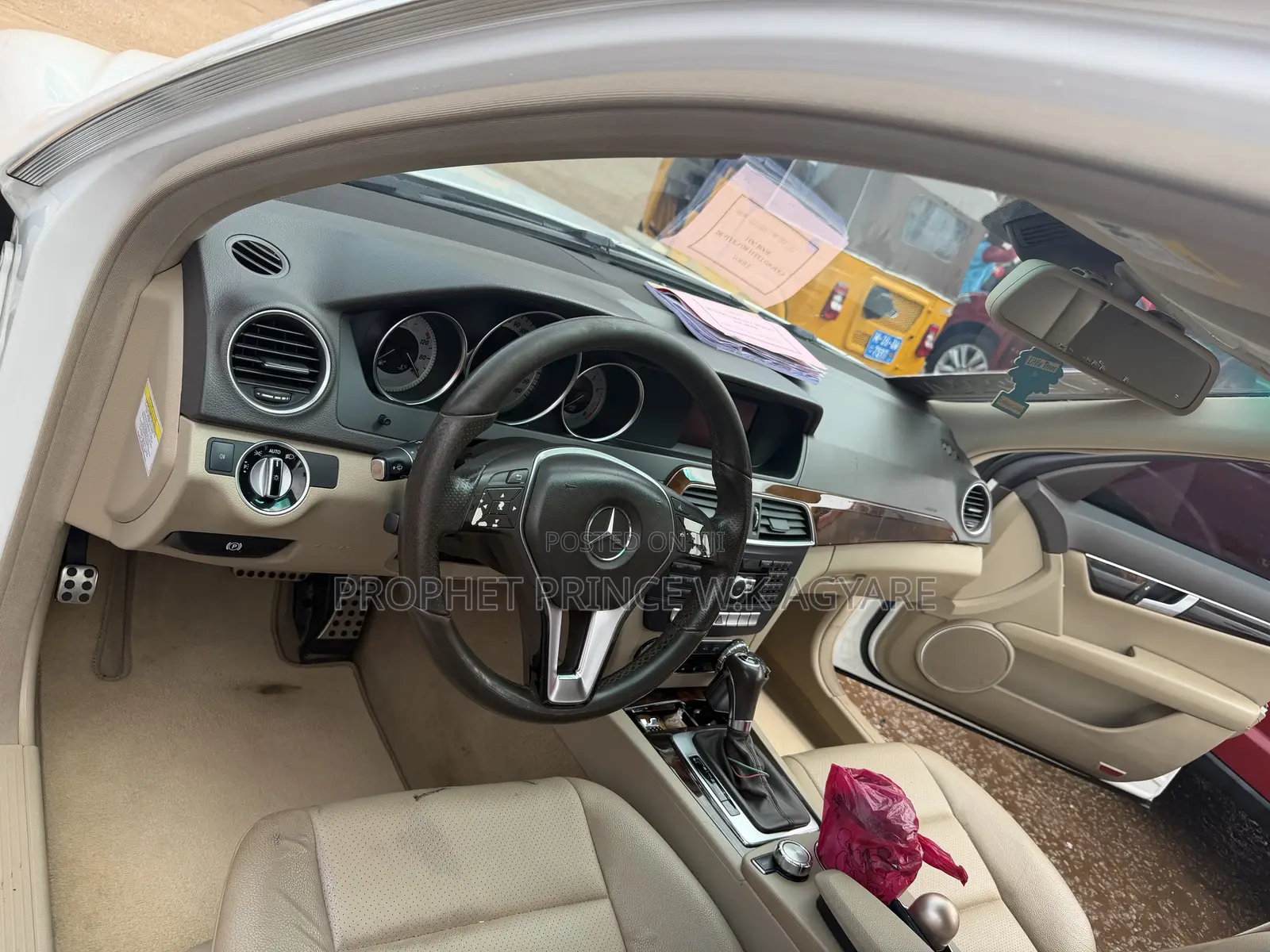 Mercedes-Benz C250 2014 White