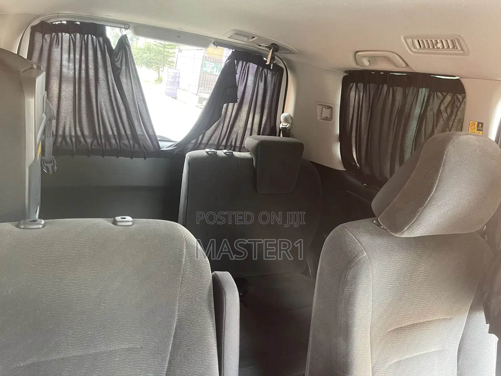 Toyota Voxy 2010 Purple