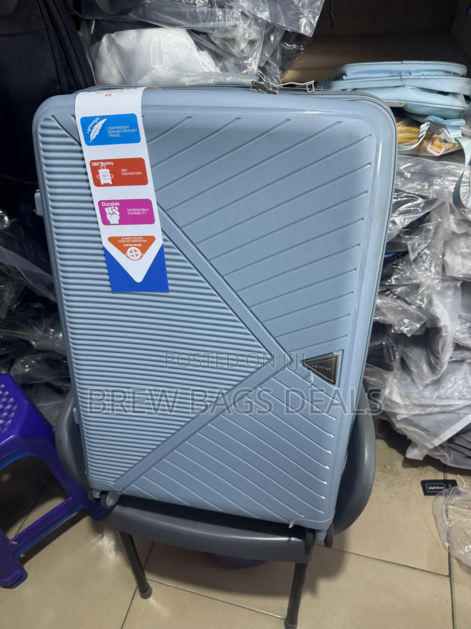 Premium Quality Compass 29 Inches Single Large Traveling Bag.