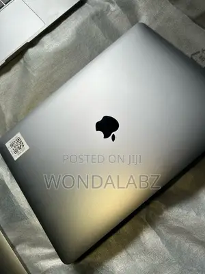 Laptop Apple MacBook Pro 2020 32GB Intel Core i7 SSD 1T
