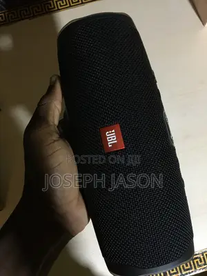 JBL Charge 4