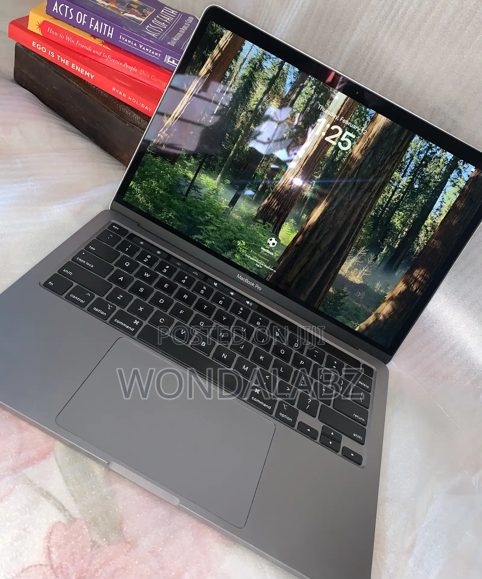 Laptop Apple MacBook Pro 2020 32GB Intel Core i7 SSD 1T