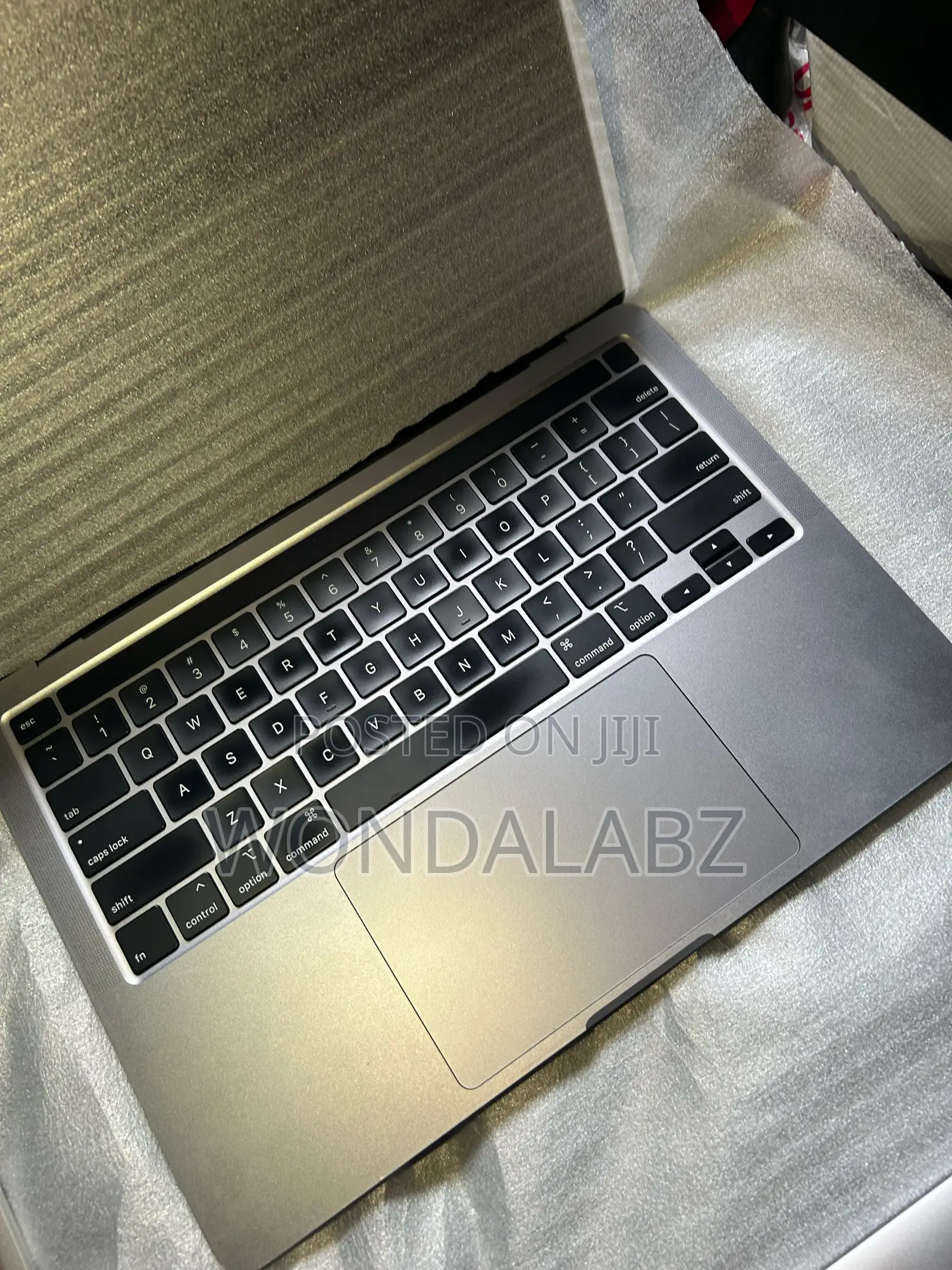 Laptop Apple MacBook Pro 2020 16GB Intel Core i5 SSD 512GB