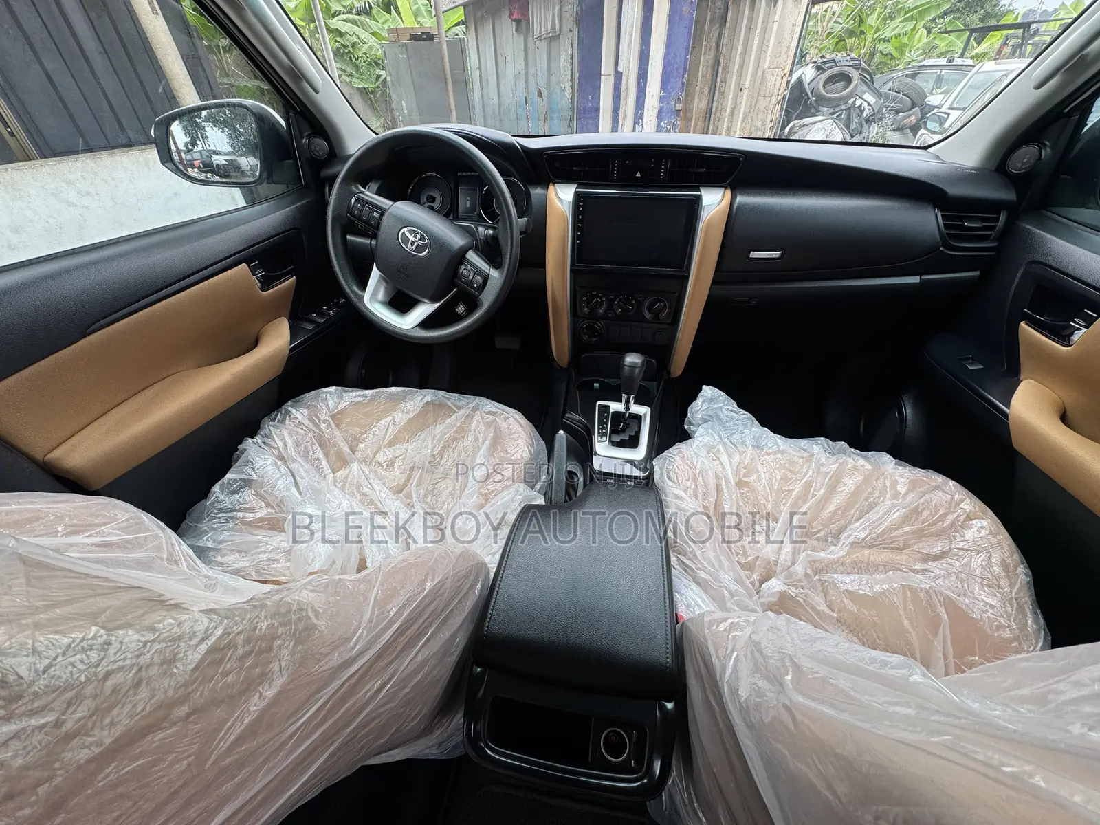 Toyota Fortuner 2.7 AWD 2019 White
