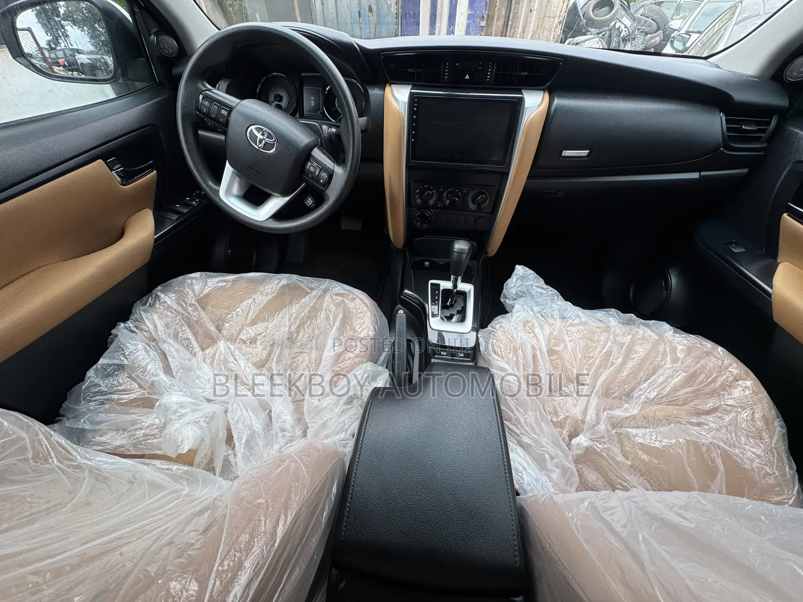 Toyota Fortuner 2.7 AWD 2019 White