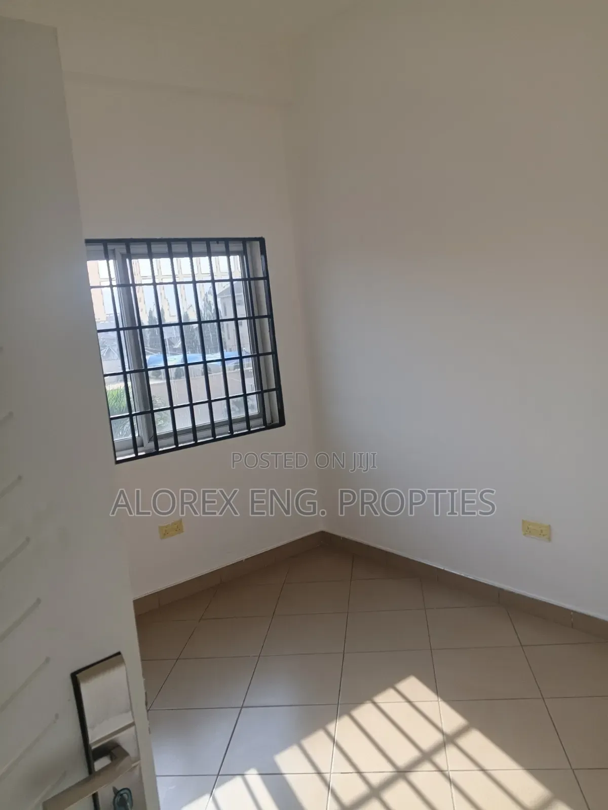 1bdrm Apartment in Oyarifa, Ghana Flag for rent