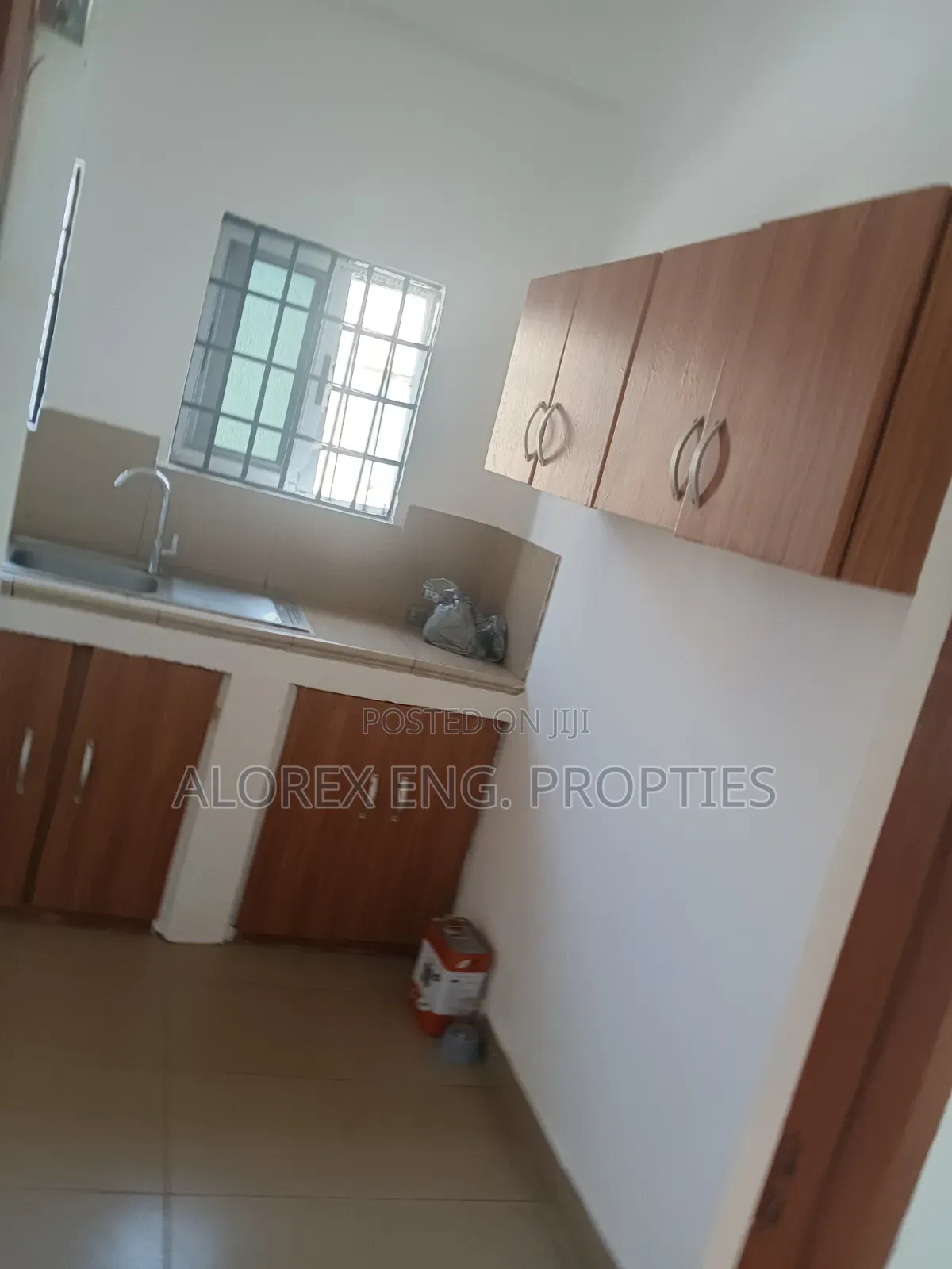1bdrm Apartment in Oyarifa, Ghana Flag for rent