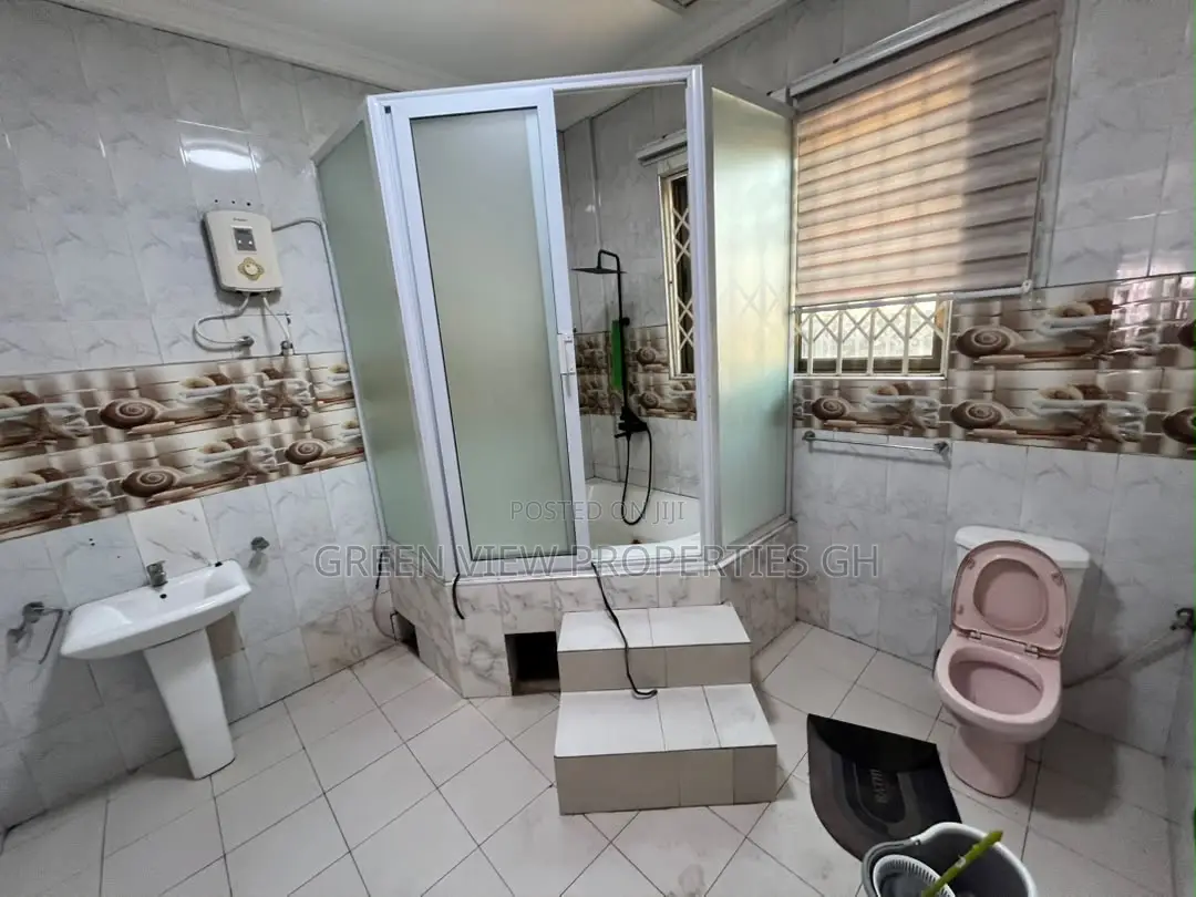 2bdrm Apartment in East Legon for rent