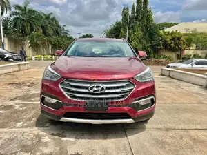 Hyundai Santa Fe – Spacious Comfort Premium Performance for Rent