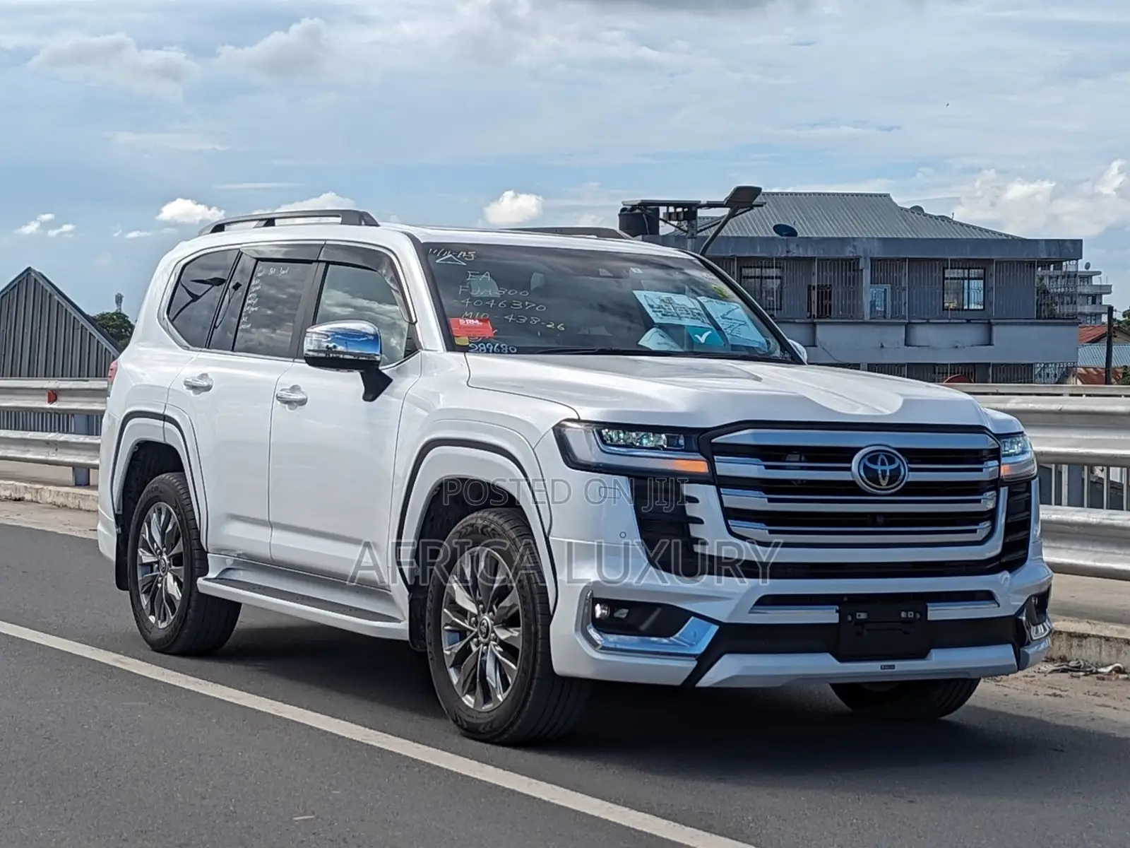 Land Cruiser – Rugged Power Premium Comfort for Rent