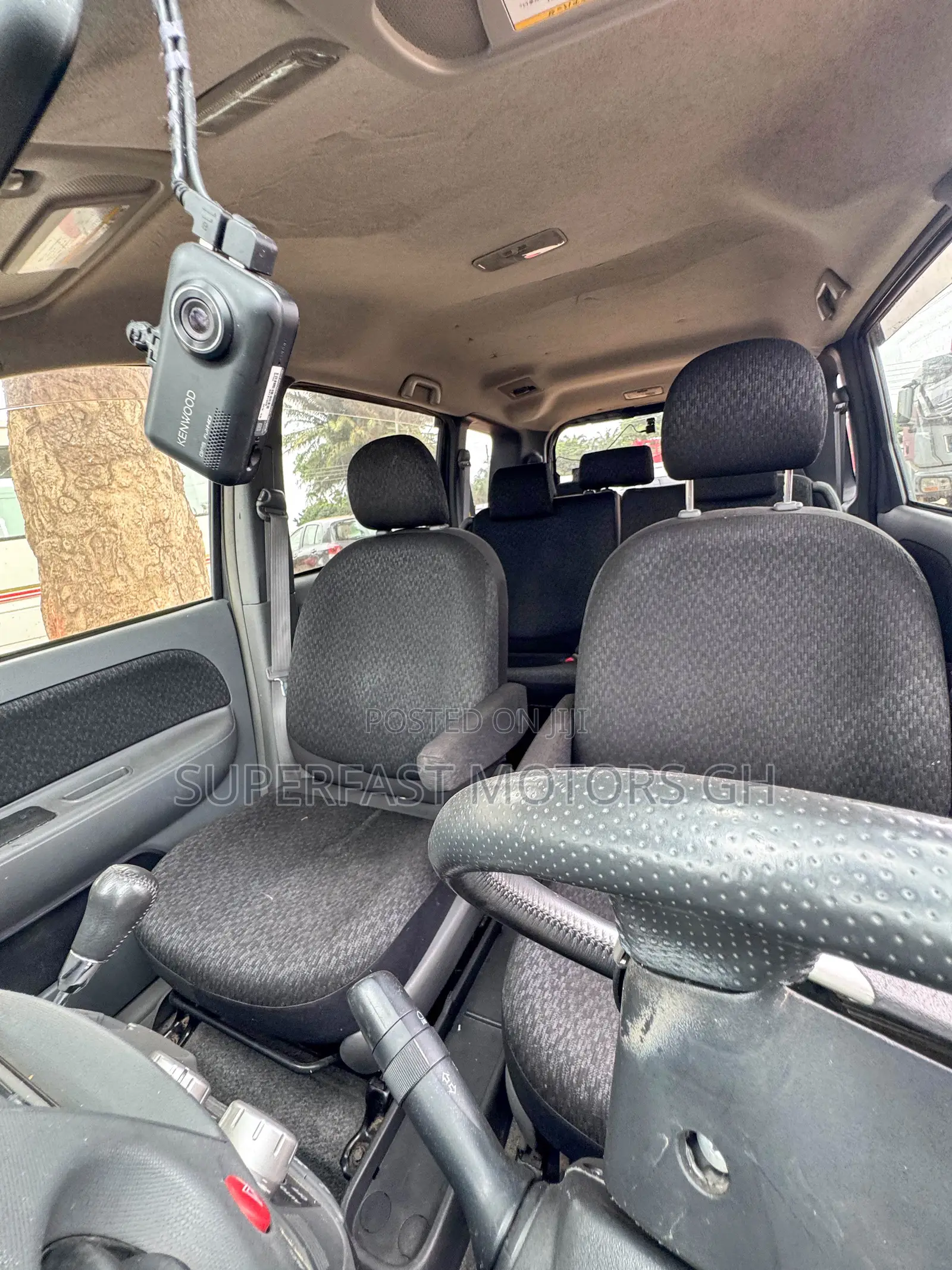 Toyota Sienta 1.5 AWD 2012 Black
