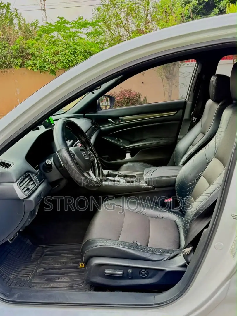 Honda Accord Sport 2018 White