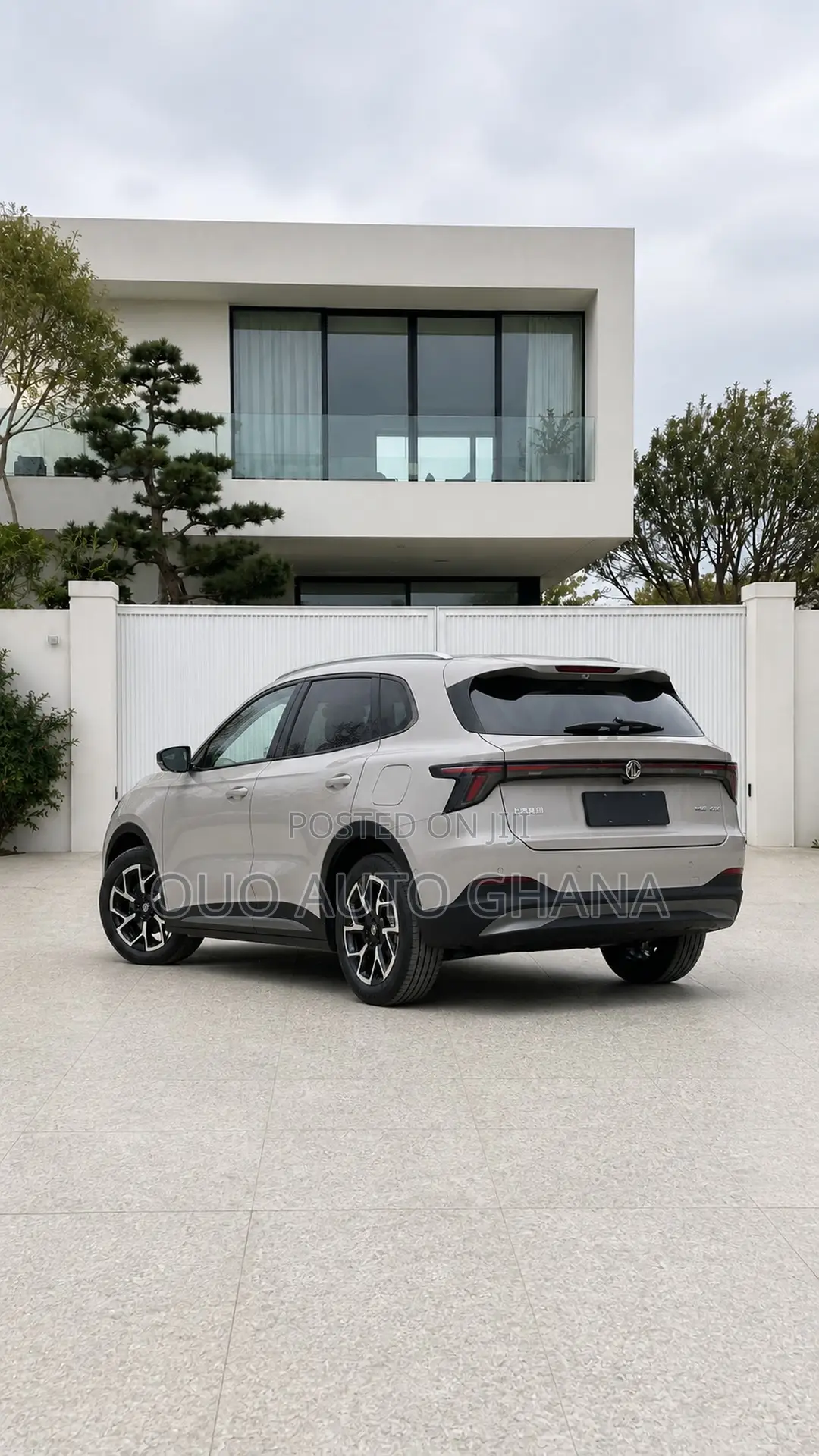 MG MG4 EV 2022 White